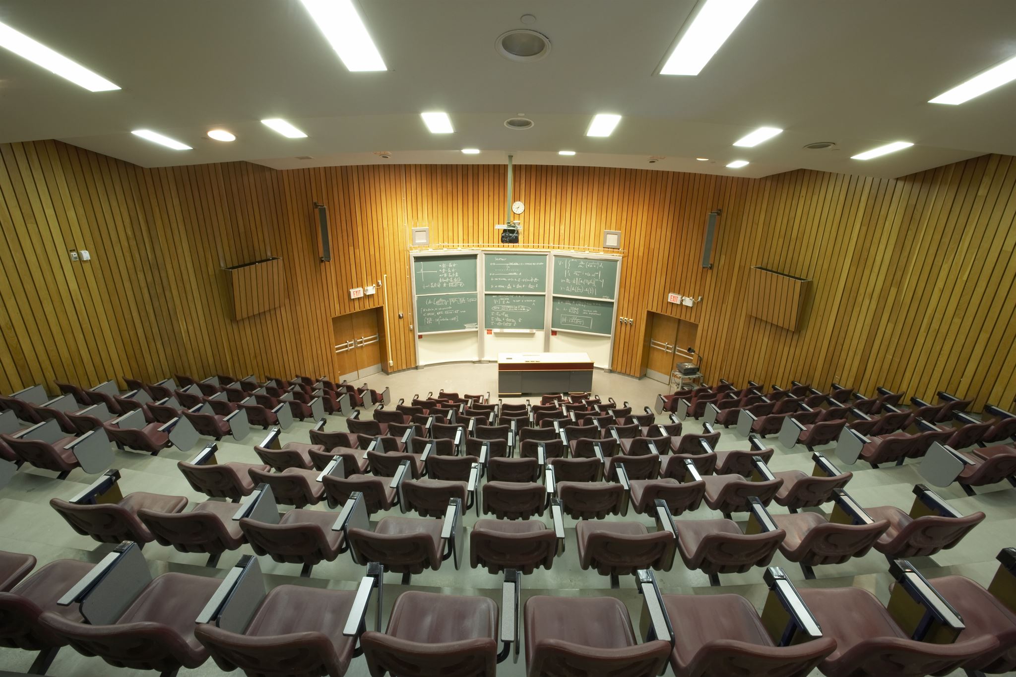 大学の講義風景